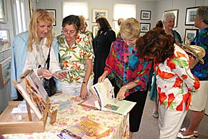 Mikkey, Pat and gallery visitors